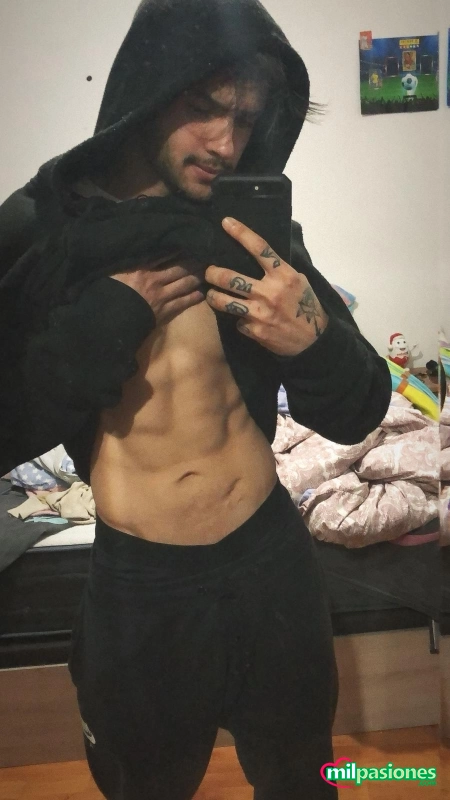 DELICIOSO HOMBRE SENSUAL FIESTERO VEN Y DISFRUTA